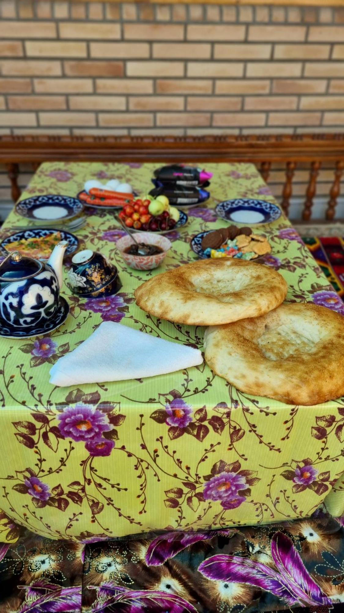 Guest House Muborak Samarkand Esterno foto